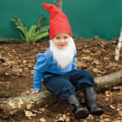 kid in gnome custome